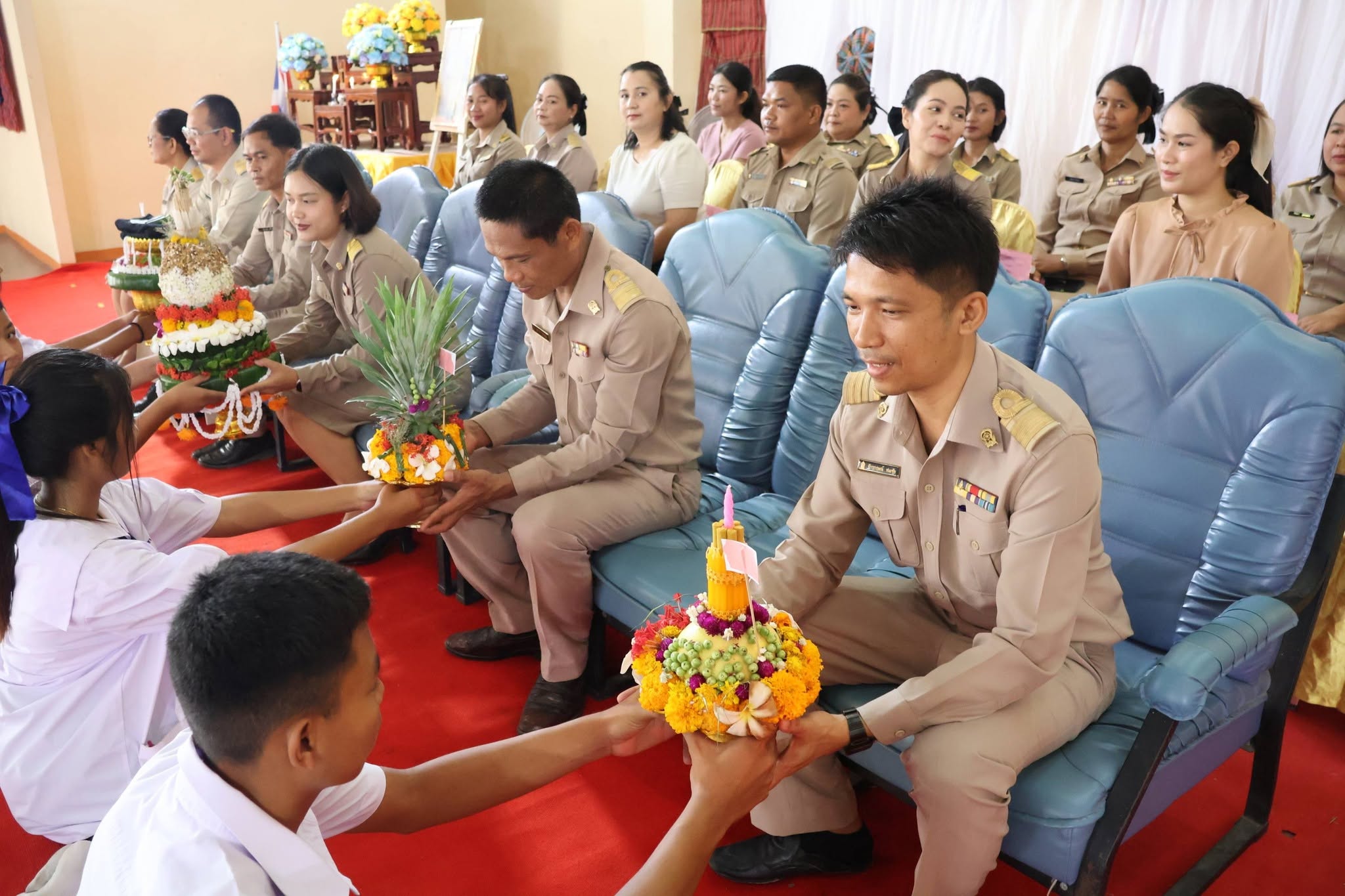 ปกกิจกรรม